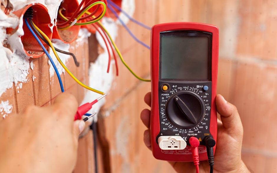 technicien électricien Lisses